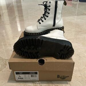 NIB Dr Martens Jadon Platform Boot